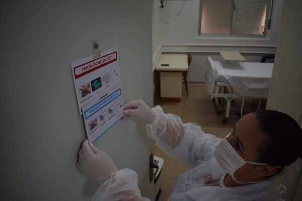 Pandemia não vai piorar, prevê estudo de professor da UFRGS