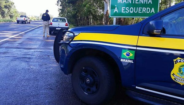 PRF fiscalizou 593 veículos durante Operação Viagem Segura de Carnaval