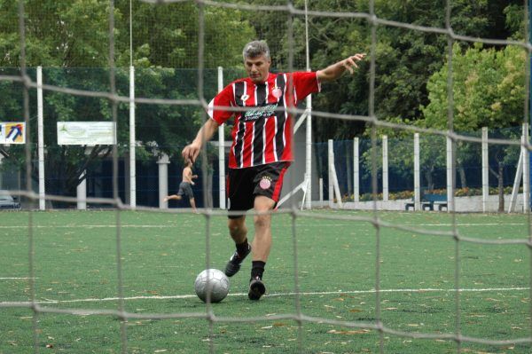 “Já marquei 1.328 gols. Tenho tudo anotado, ano a ano”