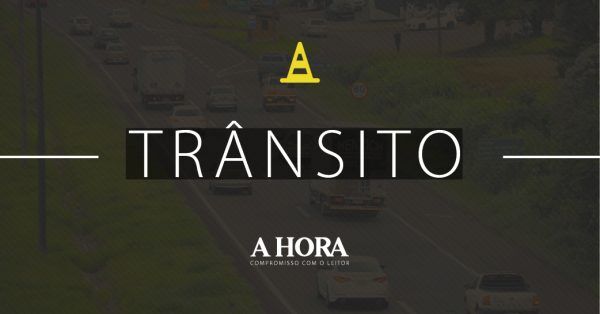 Condutor embriagado colide em carro estacionado no bairro Moinhos