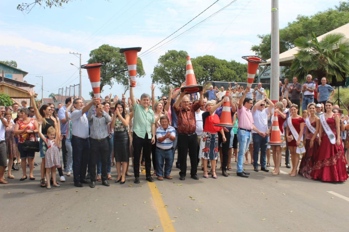 Capitão e Encantado inauguram asfalto em Linha Argola