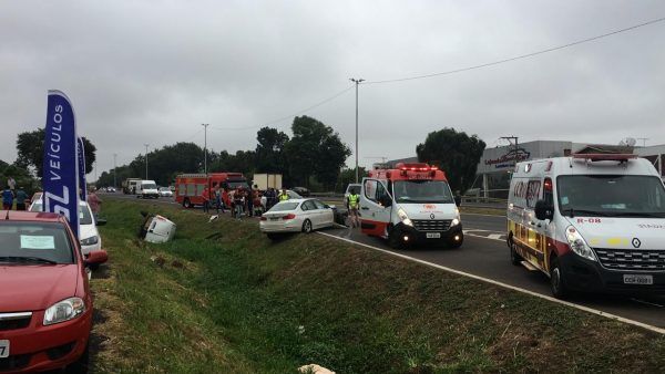 Acidente na BR-386 deixa três feridos