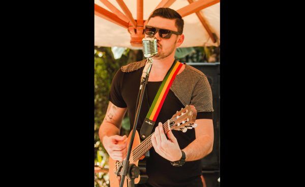 “Ninguém vive sem música”