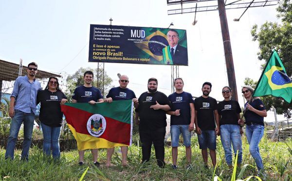 Movimentos de direita organizam ato em Lajeado