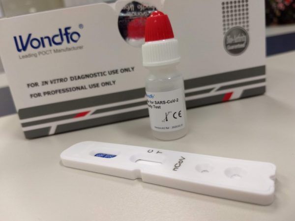 Farmácias vão poder realizar testes rápidos para Covid-19