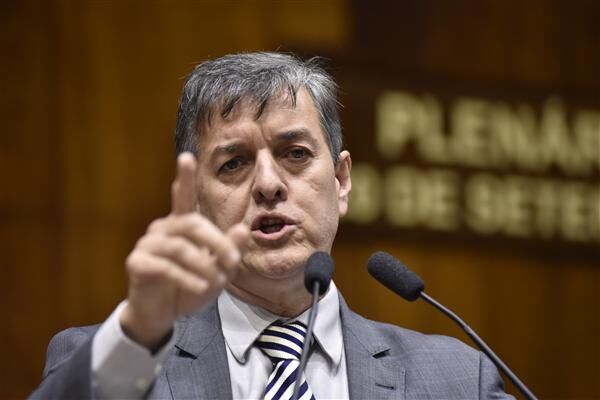 Proposta de redução das mensalidades do ensino privado deve ser votada em 14 dias