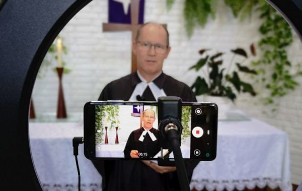 “Temos um Deus que nos orienta, conforta, fortalece e une”