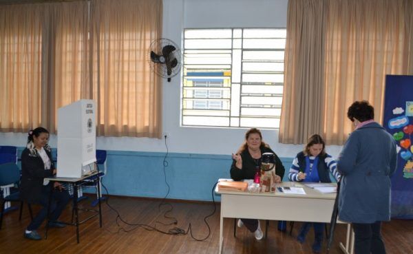 Eleição municipal deve ser adiada para 15 de novembro