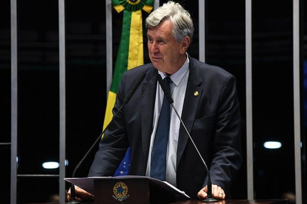 Heinze diz que bancos devem postergar dívidas rurais
