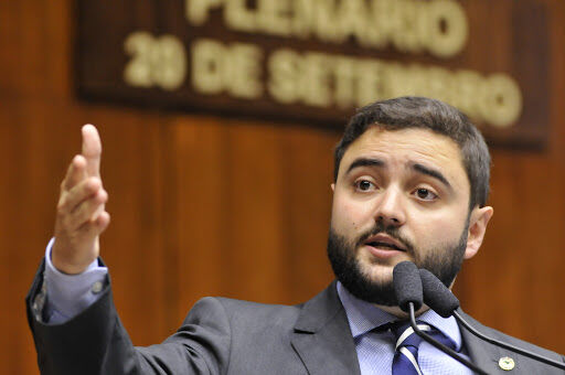 Com recursos da assembleia, estudantes gaúchos terão internet para acessar aulas não presenciais
