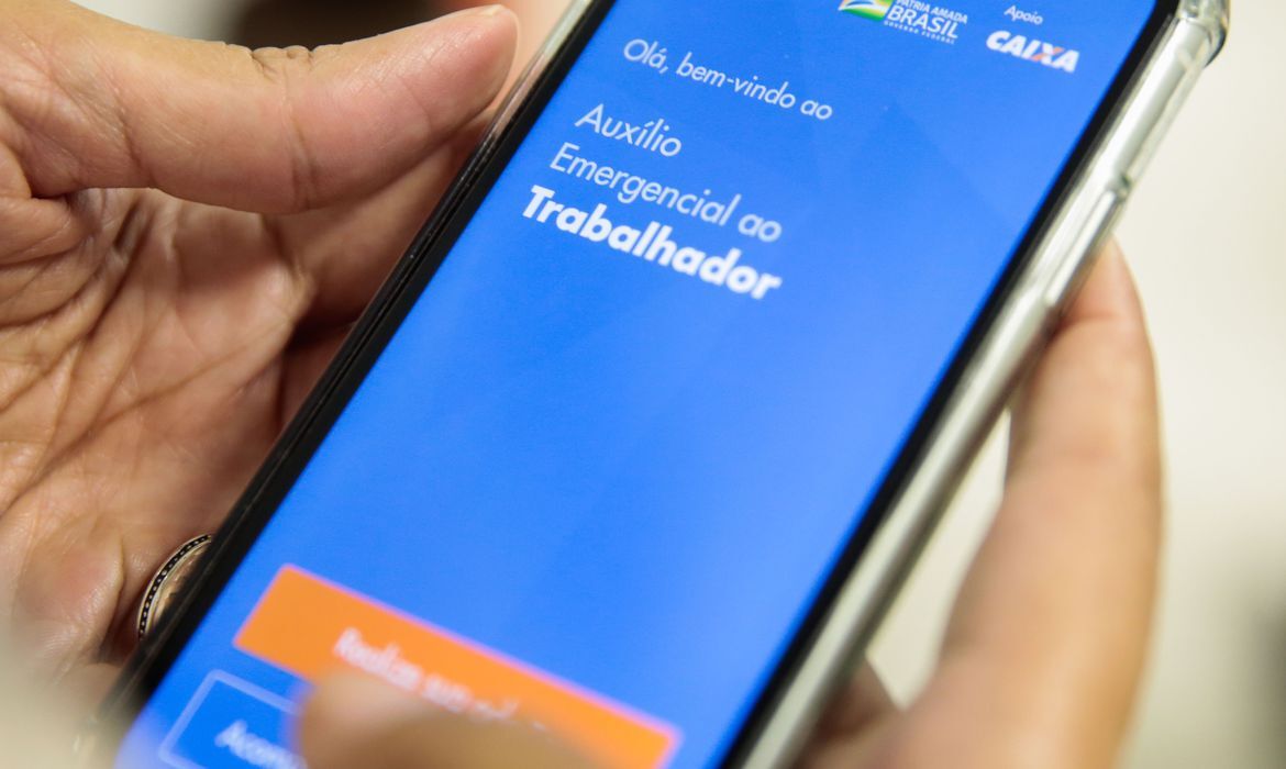 Auxílio emergencial reinicia nesta terça-feira