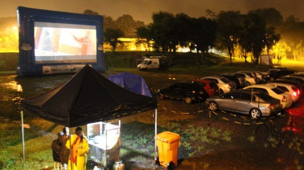 Lajeado arrecada 100 kits de higiene no Cine Drive-in Cooperar