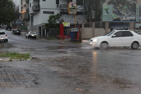 Taquari chega ao maior nível desde domingo