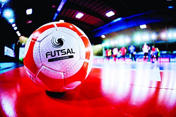 Alaf apresenta elenco da equipe feminina