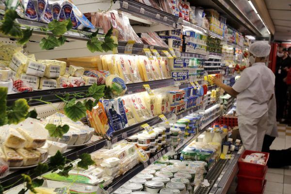 Preço dos alimentos sobe e volta da inflação preocupa