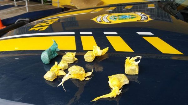 Homens são presos com 58 gramas de maconha na BR 386