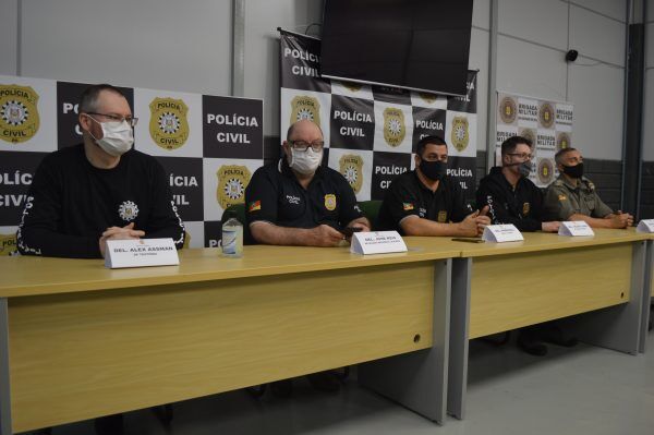 Quadrilha movimentava cerca de R$ 800 mil por ano, diz polícia