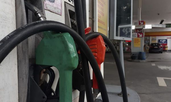 Decreto obriga postos a informarem composição do preço de combustíveis