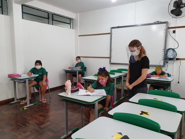 Servidores de Estrela fazem nova consulta para indicar nomes à secretaria