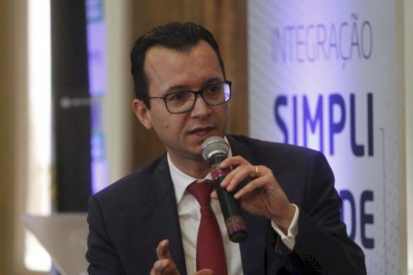 “O comércio já deu sua contribuição duas semanas fechado”