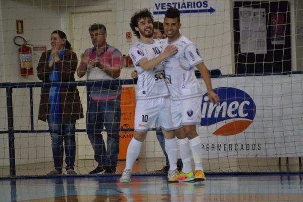 Bruninho fará cirurgia no joelho