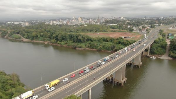 Liberado tráfego de caminhões no sentido Sul na ponte da BR-386