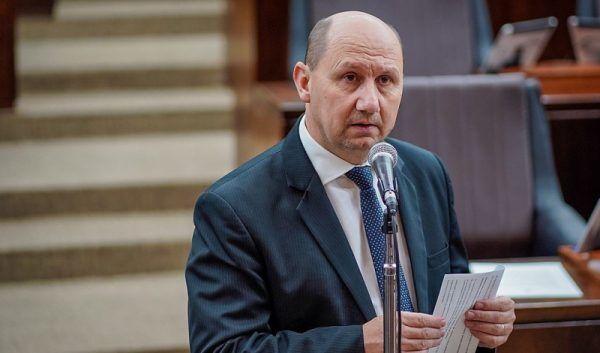“Precisamos ficar atentos e pressionando para que as coisas aconteçam”