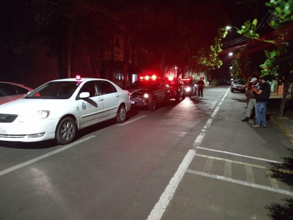 Menor é detida após escapar de barreira policial