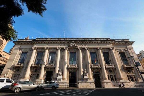 Estado acumula superávit de R$ 2,8 bilhões no primeiro semestre