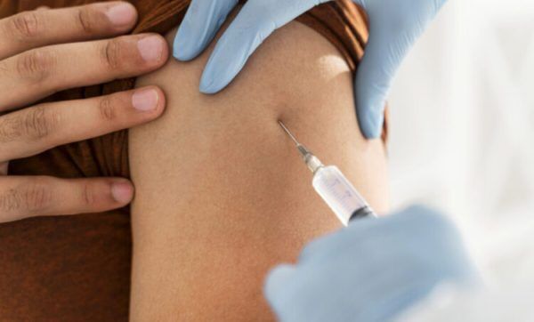 Lajeado segue aplicando doses de reforço em profissionais da saúde nesta quinta-feira
