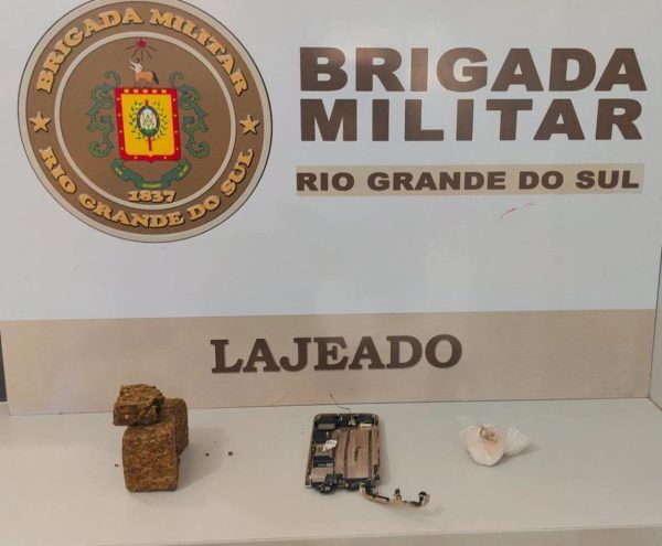 Polícia impede arremesso de drogas para dentro do presídio