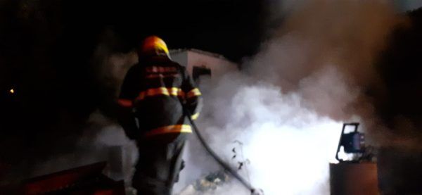 Incêndio atinge duas casas em Lajeado