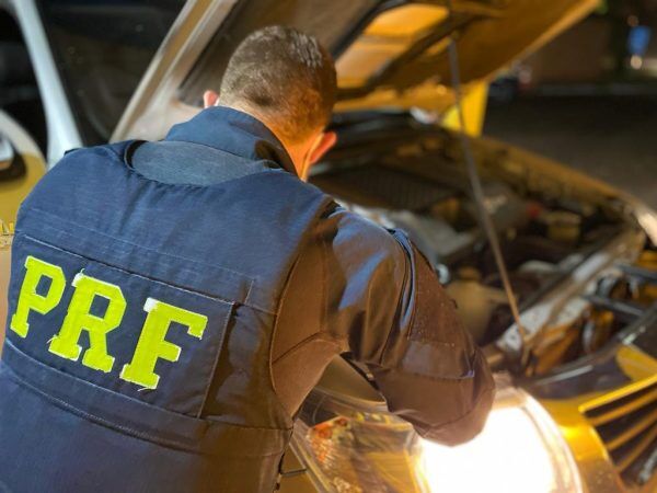 PRF prende homem com caminhonete furtada e clonada