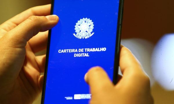 Confira as vagas de emprego disponíveis na região