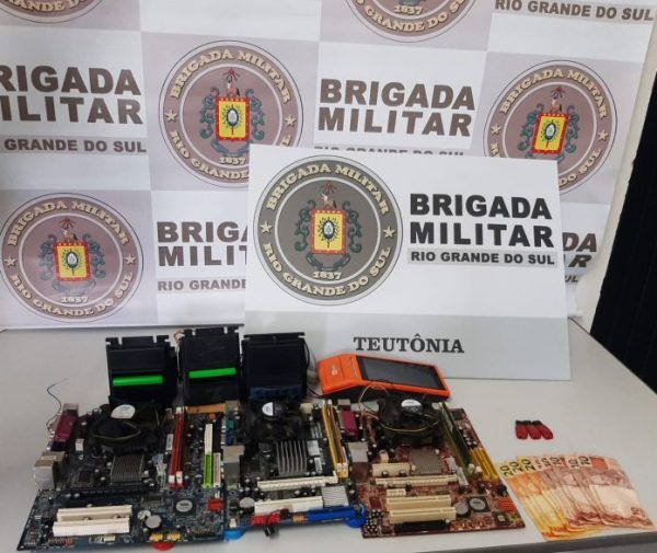 BM estoura estabelecimento que promovia jogos de azar