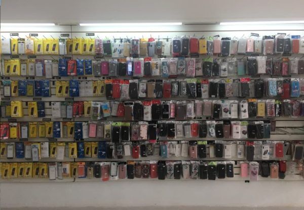 Loja de eletrônicos é furtada em Conventos