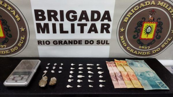 Homem é preso por tráfico de drogas
