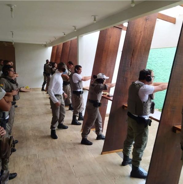 Policiais do Vale são habilitados para novo calibre de arma de fogo