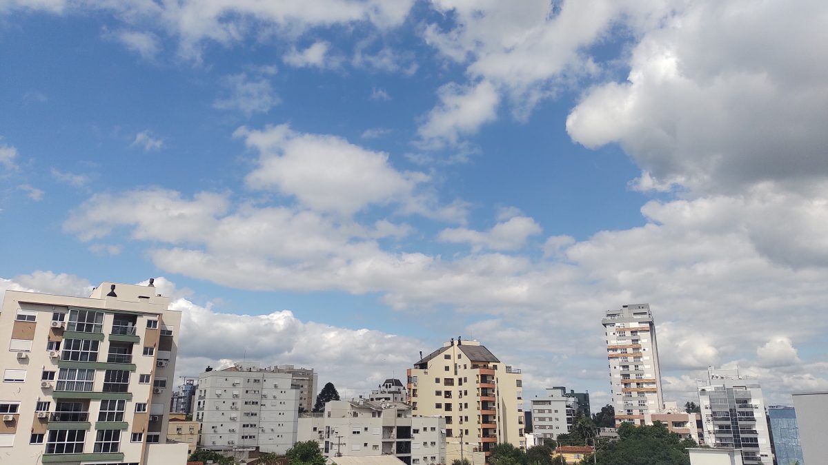 Tempo firme e sol para esta terça no Vale