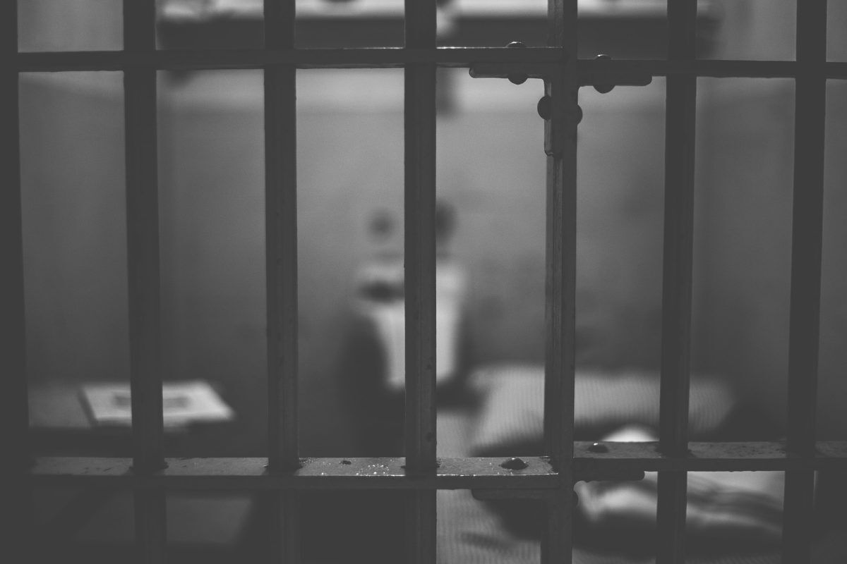 Mulher é presa por roubo em Lajeado