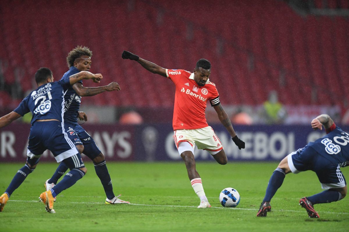 Inter com a classificação em jogo
