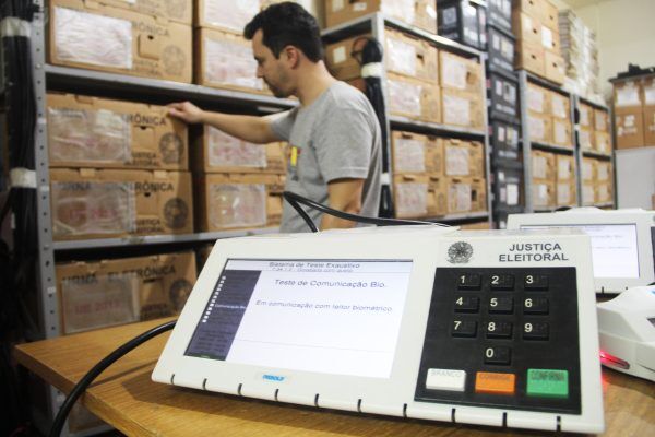Segurança das urnas eletrônicas pauta palestra