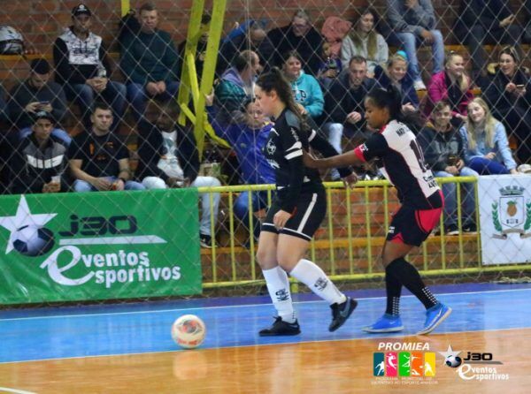 Taça Coopeva segue com cinco jogos
