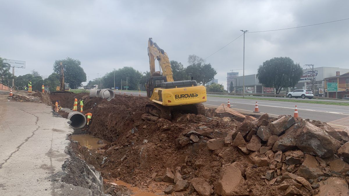 CCR inicia obras preparatórias à 3ª faixa na 386