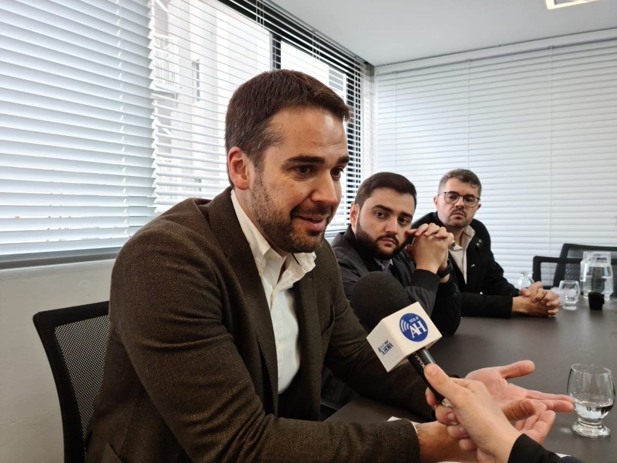 Eduardo Leite defende modelo de concessão, mas promete mais diálogo