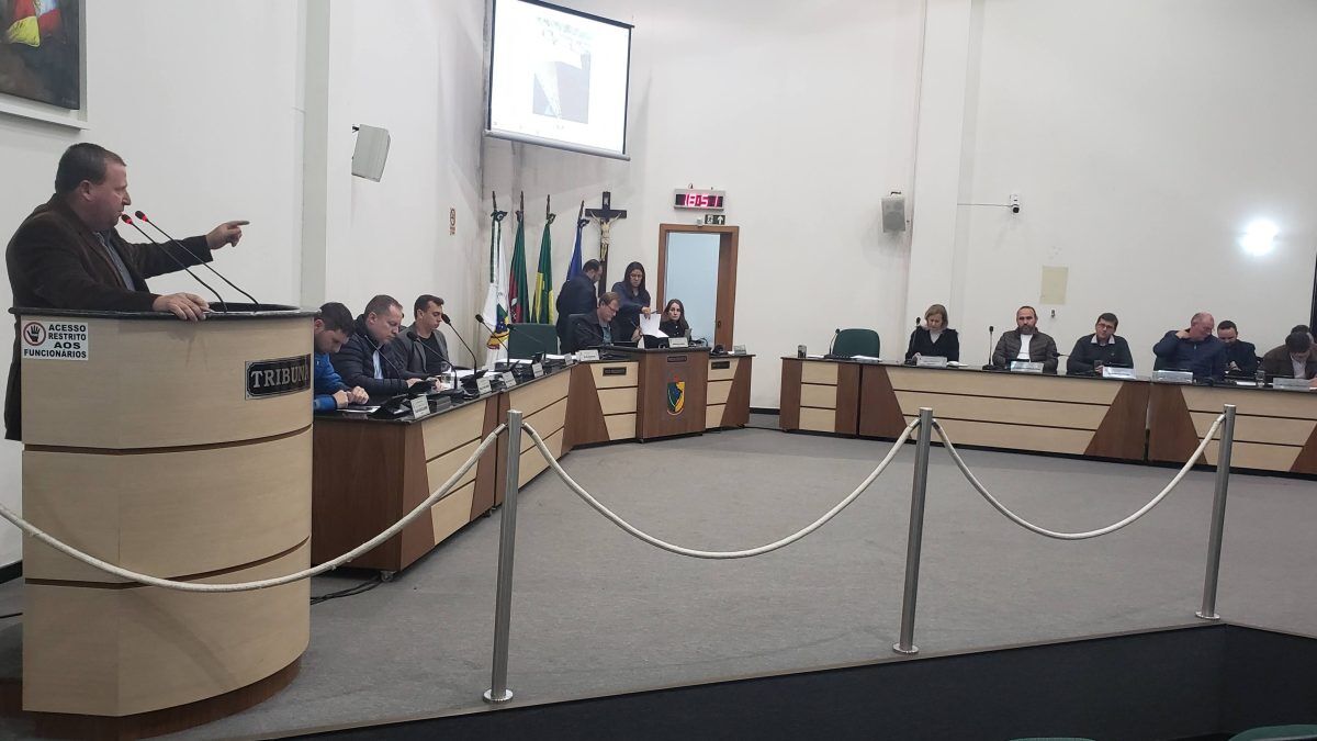 Câmara aprovam contas  do ex-prefeito Mallmann
