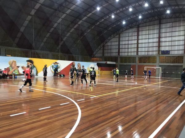 Municipal de Imigrante segue nesta terça-feira