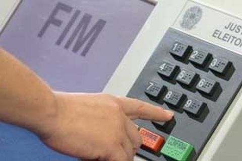 INDECISÃO na reta final