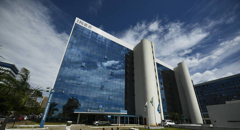 INSS alerta governo que deve paralisar atividades por falta de recursos
