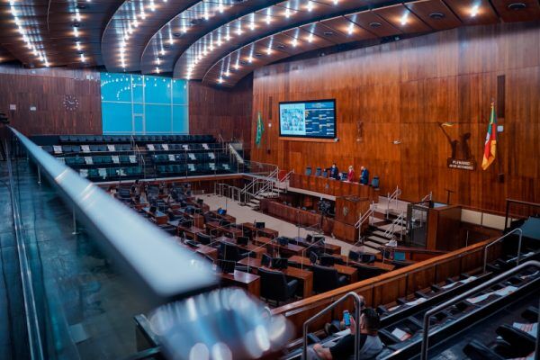 Mais da metade da Assembleia Legislativa conquista a reeleição